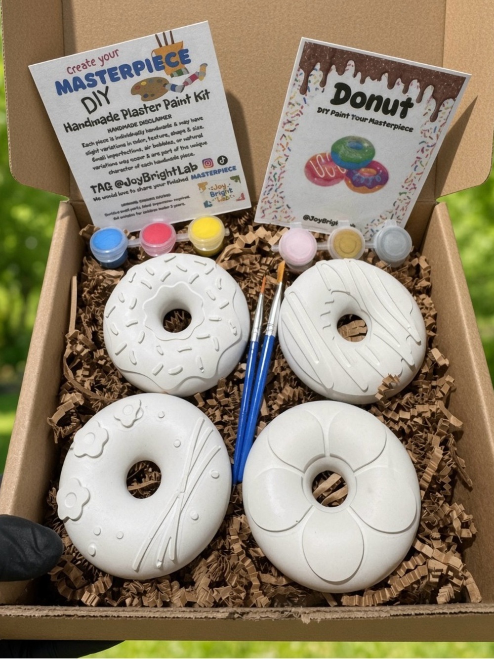 New Kids DIY Donut Plaster Paint Box Kit 4 donuts and 6 paint colors